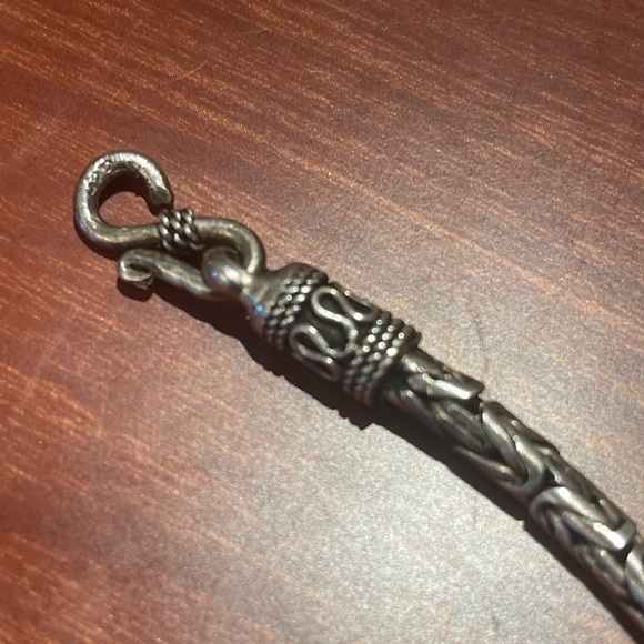 Vintage silver tone bracelet 8” - Picture 2 of 6